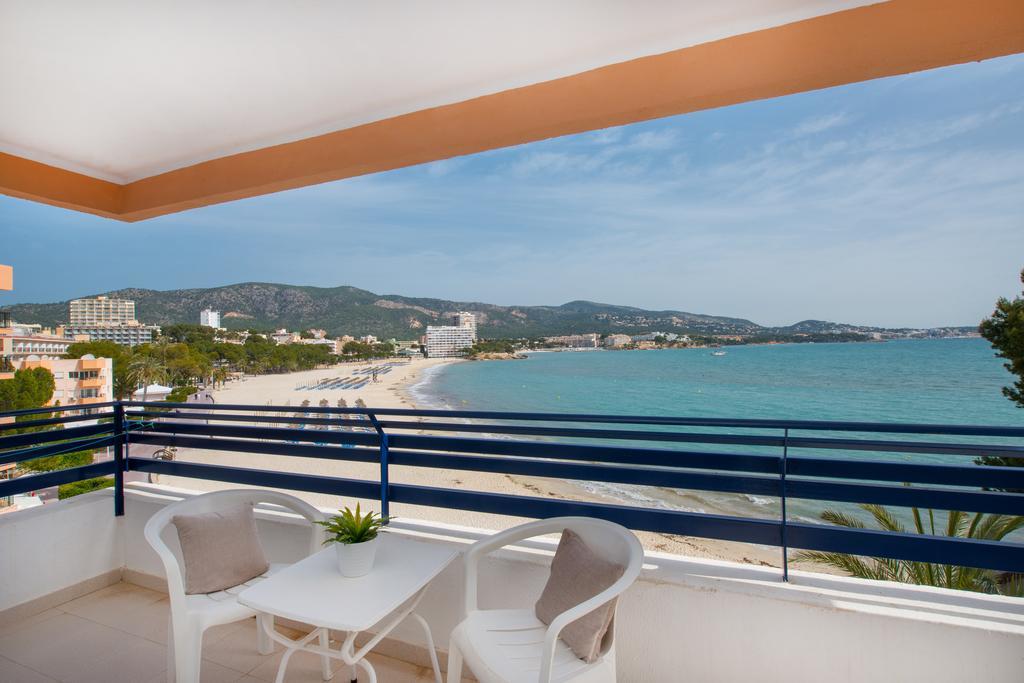 Apartamentos Calablanca Palmanova 部屋 写真